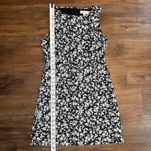 Petite Sophisticate Stretch floral shift dress cotton and spandex size 6